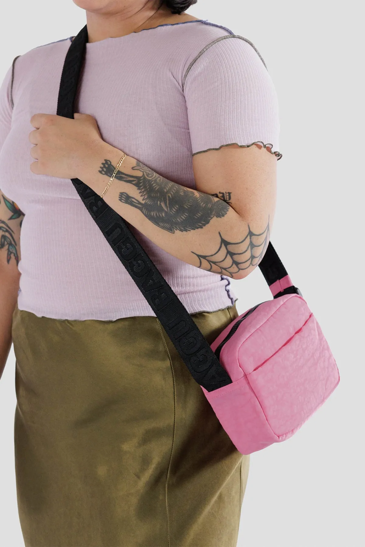 BAGGU Crossbody Camera Bag Azalea Pink