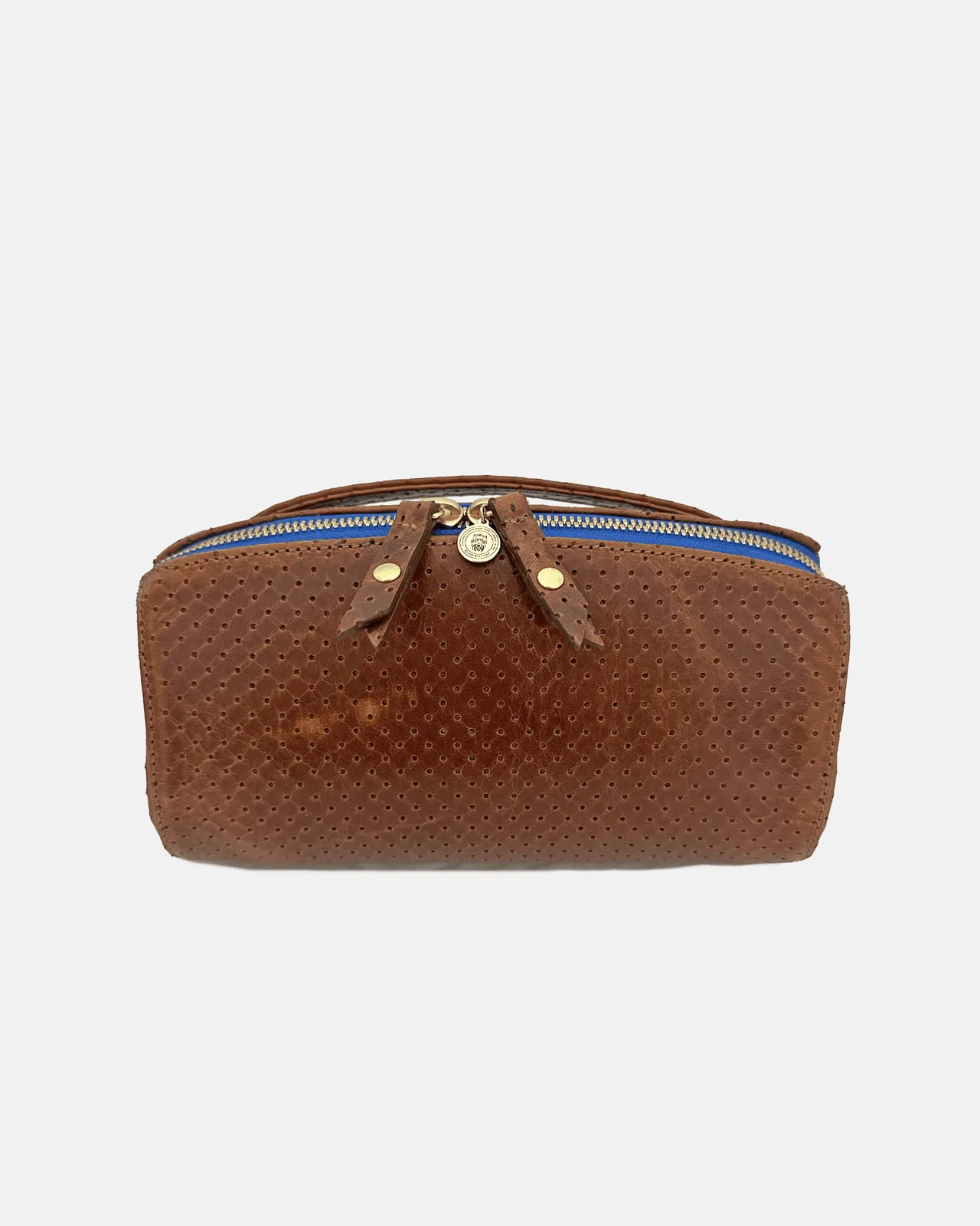 BB Voyager | Perforated Chestnut