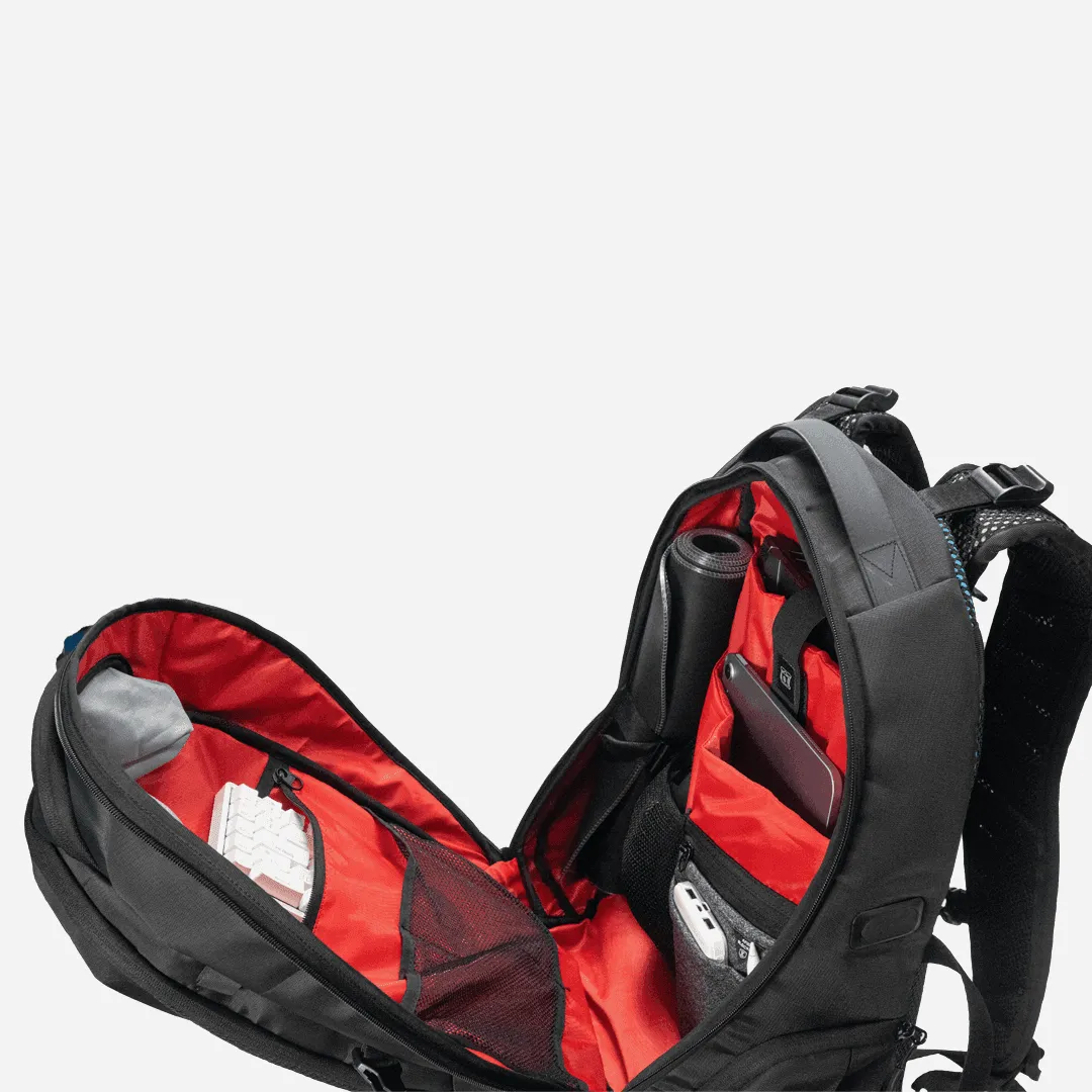 CARBONADO Gaming Backpack (Black)