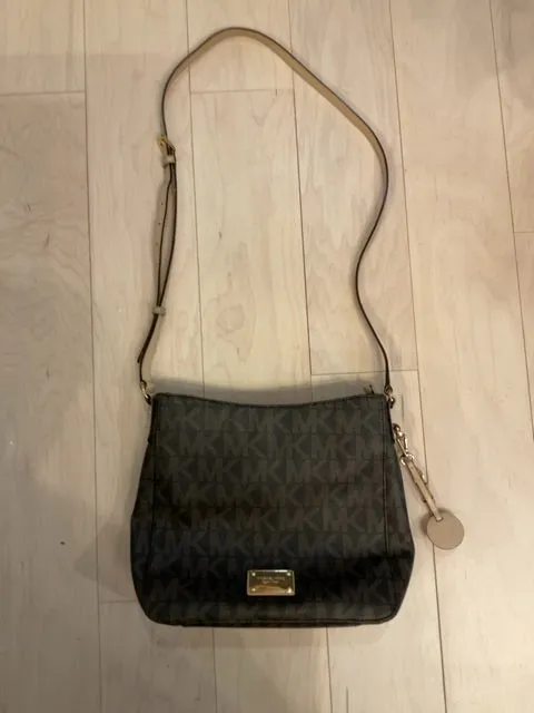 {{ClientCode}} BROWN MICHAEL KORS CROSSBODY PURSE