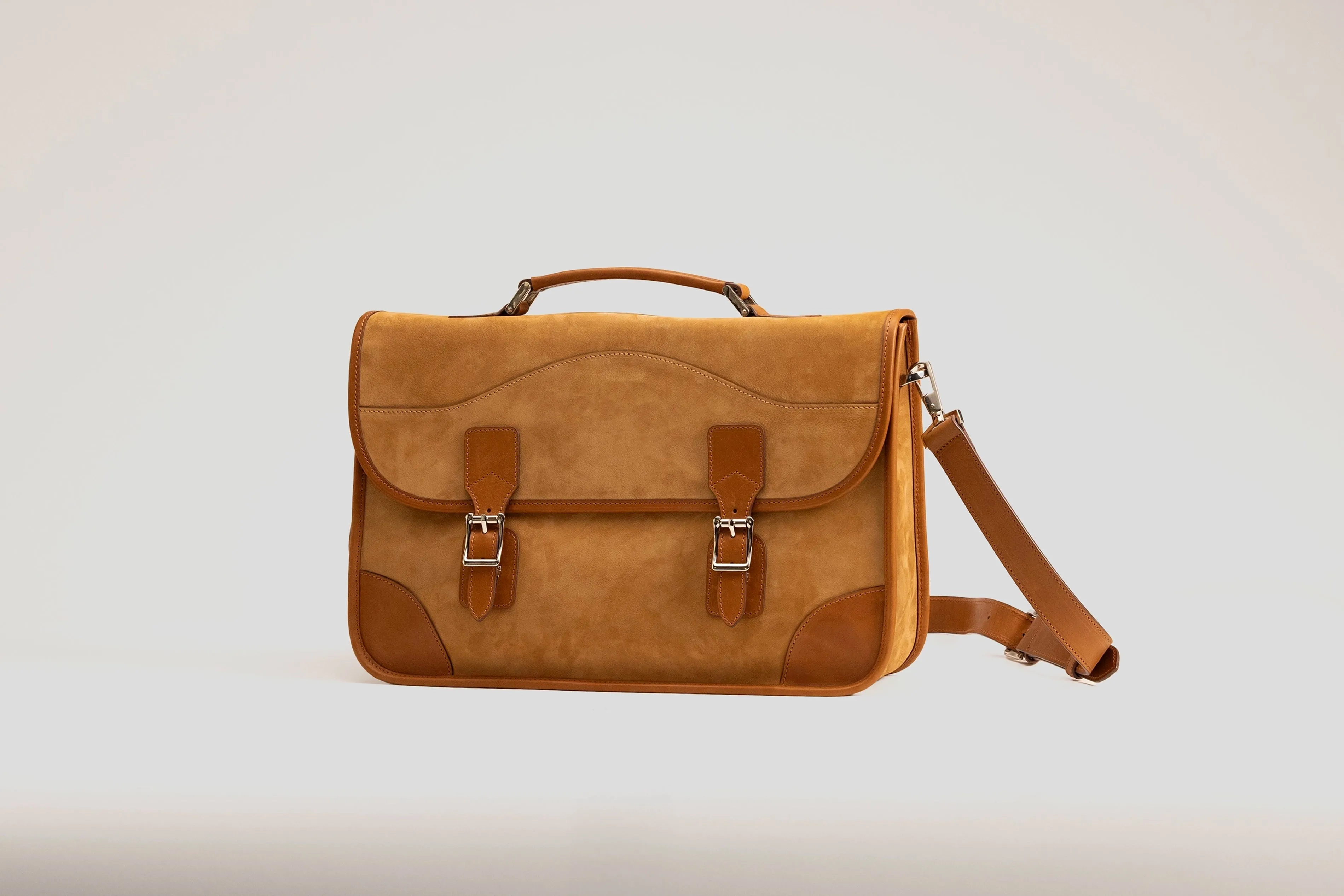 Messenger Bag - Nubuck Camel