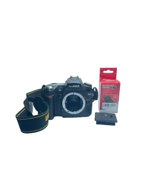 Nikon D90 Camera Body with an Aftermarket Charger