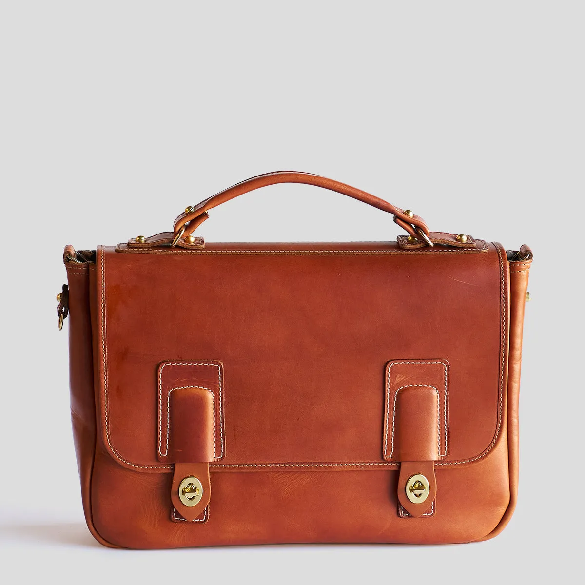 No.210 Americana Messenger | Chestnut