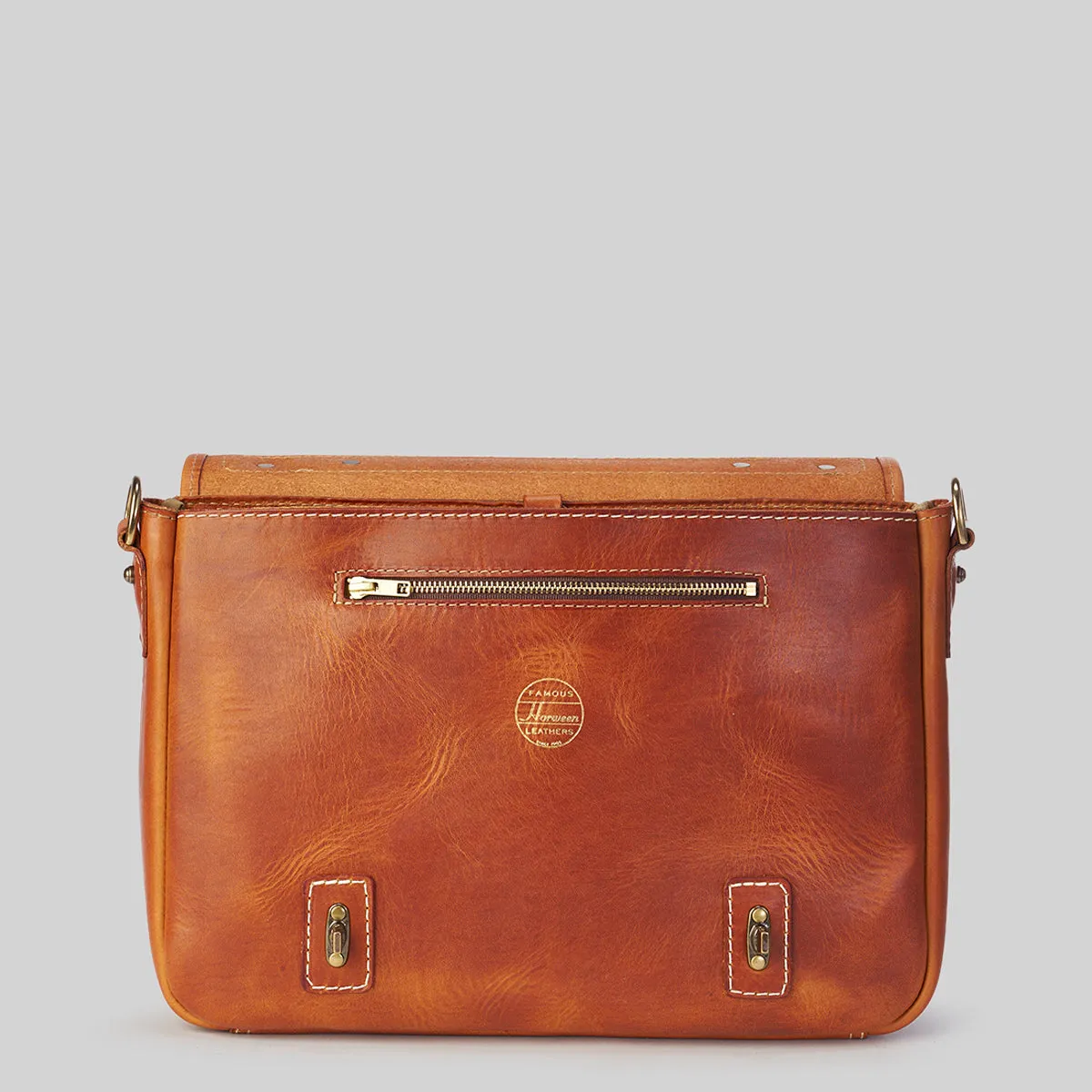 No.210 Americana Messenger | Chestnut