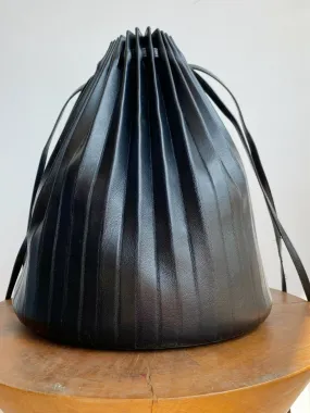 PLEATED BUCKET BAG