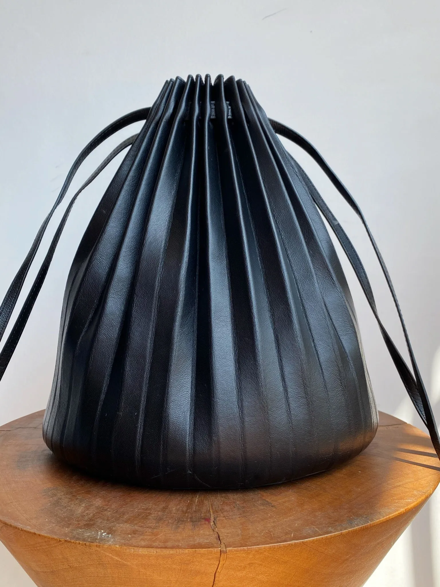 PLEATED BUCKET BAG