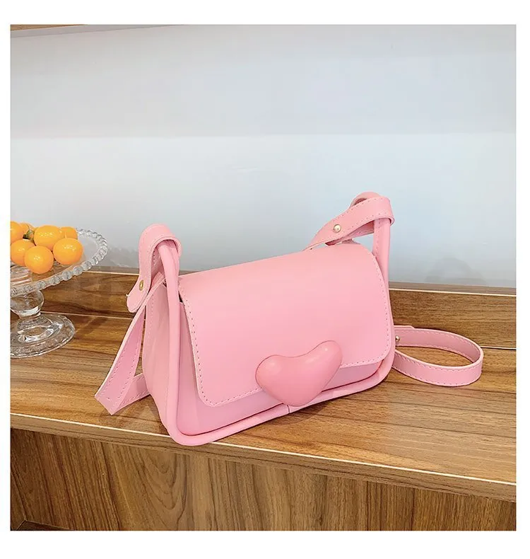 Small Heart Shoulder Bag