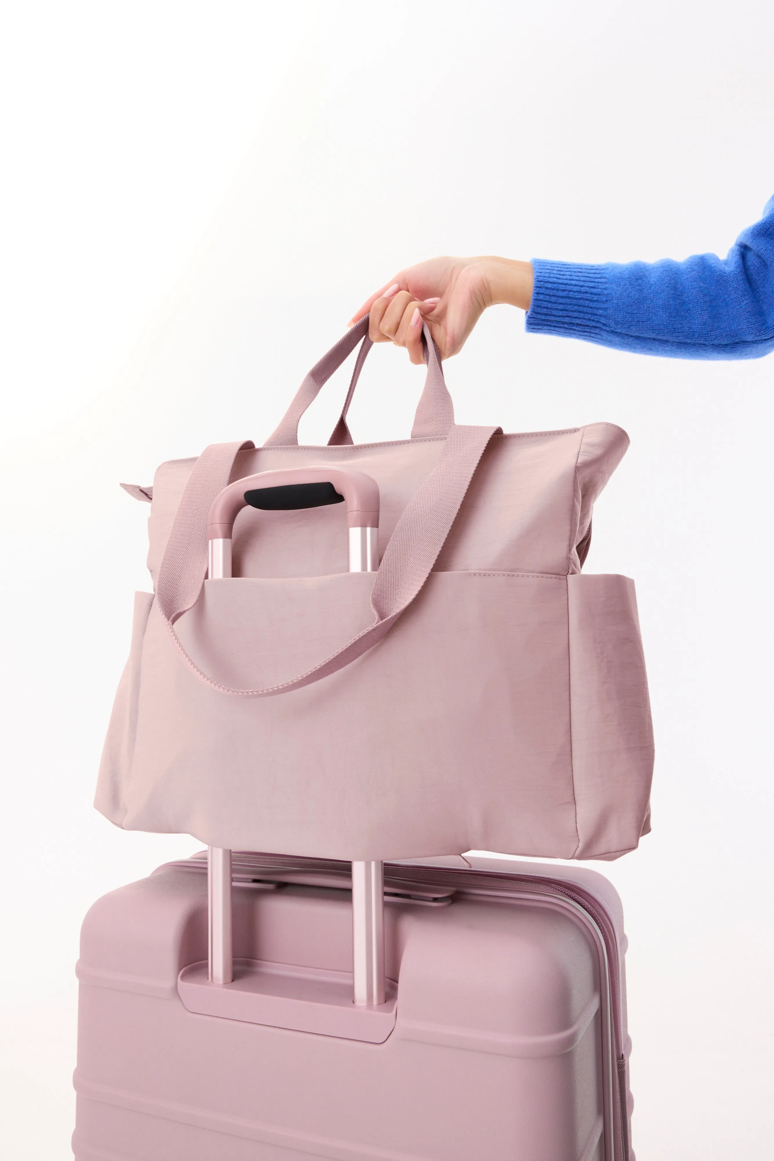 The Sport Carryall in Atlas Pink